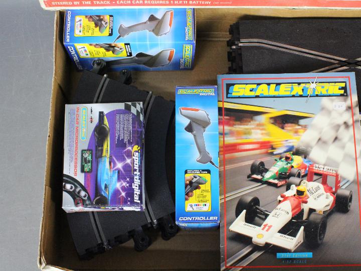 Scalextric - A box with a quantity of track, 2 x analogue controllers, - Image 3 of 5