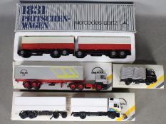 Conrad - Cursor - A collection of trucks including # 4113 MAN F2000 truck and trailer in 1:50 scale,