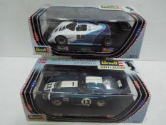 Revell - 2 x Slot Cars in 1:32 scale.