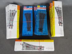 Hornby - Peco - 42 x individual sections of 00 gauge track still in its packaging including 14 x