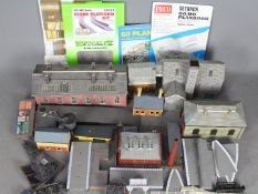 Hornby - Peco - Metcalfe - A collection of pre built 00 gauge buildings and accessories and two