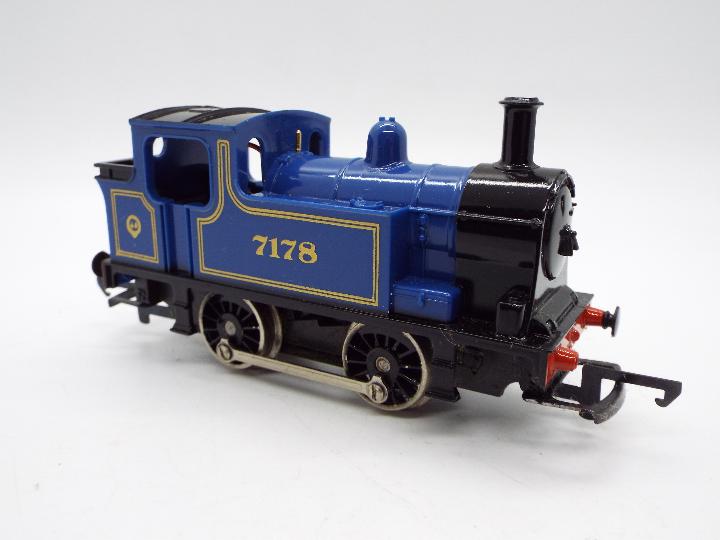 Hornby - Aurora - Two boxed sets consisting of one Hornby rural rambler set containing the loco - Image 10 of 11
