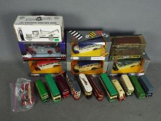 Corgi - EFE - Ertl - A group of 7 x boxed and 12 x loose bus and truck models in several scales