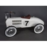 Kalee - Halfords - A vintage style kids ride on car made from steel with rubber tyres and working