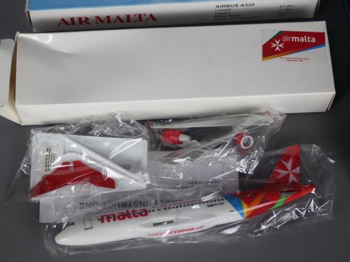 Revell, Airfix, Novo, Other - Six boxed plastic model aircraft kits in various scales. - Image 2 of 4