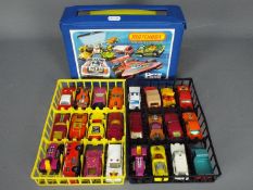 Matchbox - A vintage 24 x car carry case with 2 x trays and 24 x vehicles included.