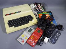 Mettoy - Dragon 32 - A vintage Dragon 32 computer with 2 x controllers,