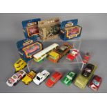 Matchbox - Husky - Majorette - A group of 4 x boxed and 14 x loose vehicles including a boxed #