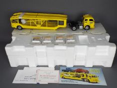 Danbury Mint - A boxed Danbury Mint 1:24 scale 1952 White Car Transporter.