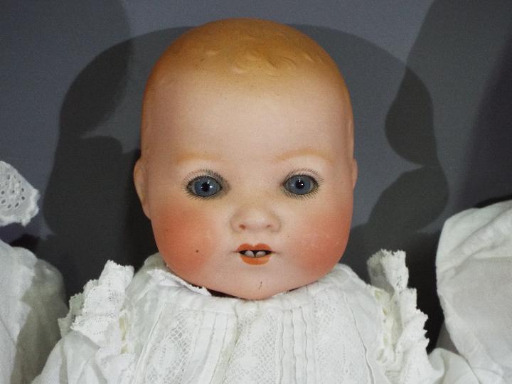 Armand Marseille, Others - A collection of antique and vintage dolls. - Image 3 of 5