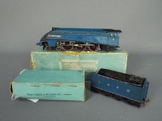 Hornby Dublo - A boxed Hornby Dublo EDL1 4-6-0 3-rail steam locomotive Op.No.