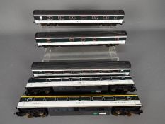 Lima - Five unboxed OO gauge Great Western HST Carriages by Lima.