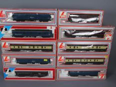 Lima - 10 x boxed coaches and wagons including # 305345 GWR coaches x 3,