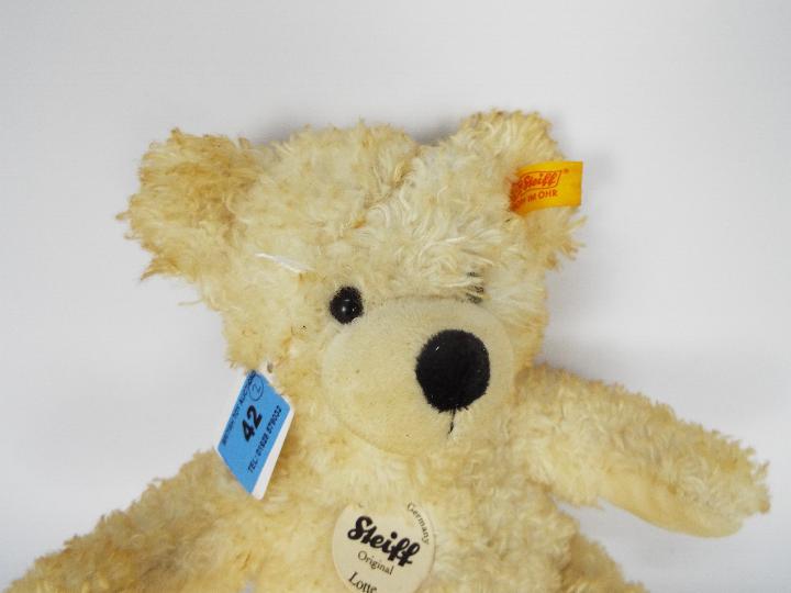 Steiff - two teddy bears - lot includes a "Goldy" Steiff bear that is wearing a brown satchel and - Image 3 of 9