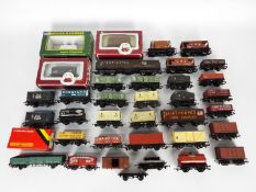 Hornby - Wrenn - Airfix - Dapol - A collection of 32 x unboxed and 2 x boxed OO gauge wagons and