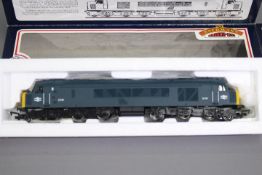Bachmann - A boxed 00 gauge class 46 Peak Diesel loco in British Rail blue operating number D181.