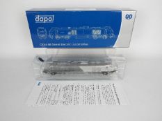Dapol - A boxed 21 DCC OO gauge Class 68 loco operating number 68014 in Chiltern livery.