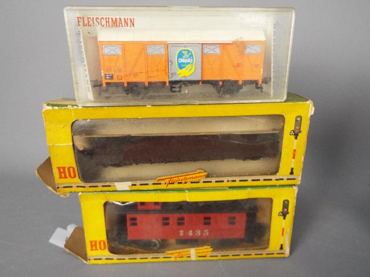 Fleischmann - Kleinbahn - A collection of 7 x boxed 00 gauge wagons including # 5331 Chiquita - Image 2 of 2