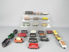Hornby - Lima - Airfix - A collection of 26 x unboxed 00 gauge wagons all showing signs of age and