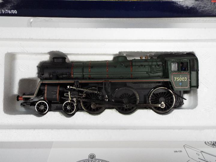 Bachmann - A boxed Bachmann #31-106A OO gauge Standard 4MT 4-6-0 steam locomotive and tender with - Image 2 of 4