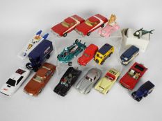 Corgi - A collection of 16 x unboxed vehicles including # 292 Starsky And Hutch Ford Gran Torino,