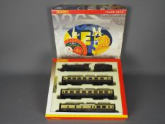 Hornby - A boxed Hornby R2025 Great Western Express Passenger Train Pack.