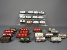 Hornby - Mainline - A collection of 25 x unboxed 00 gauge wagons including coal trucks and cement