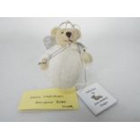 Janis Presbury / Waldron - Silver Angel Teddy Bear. Label. high 9cm.