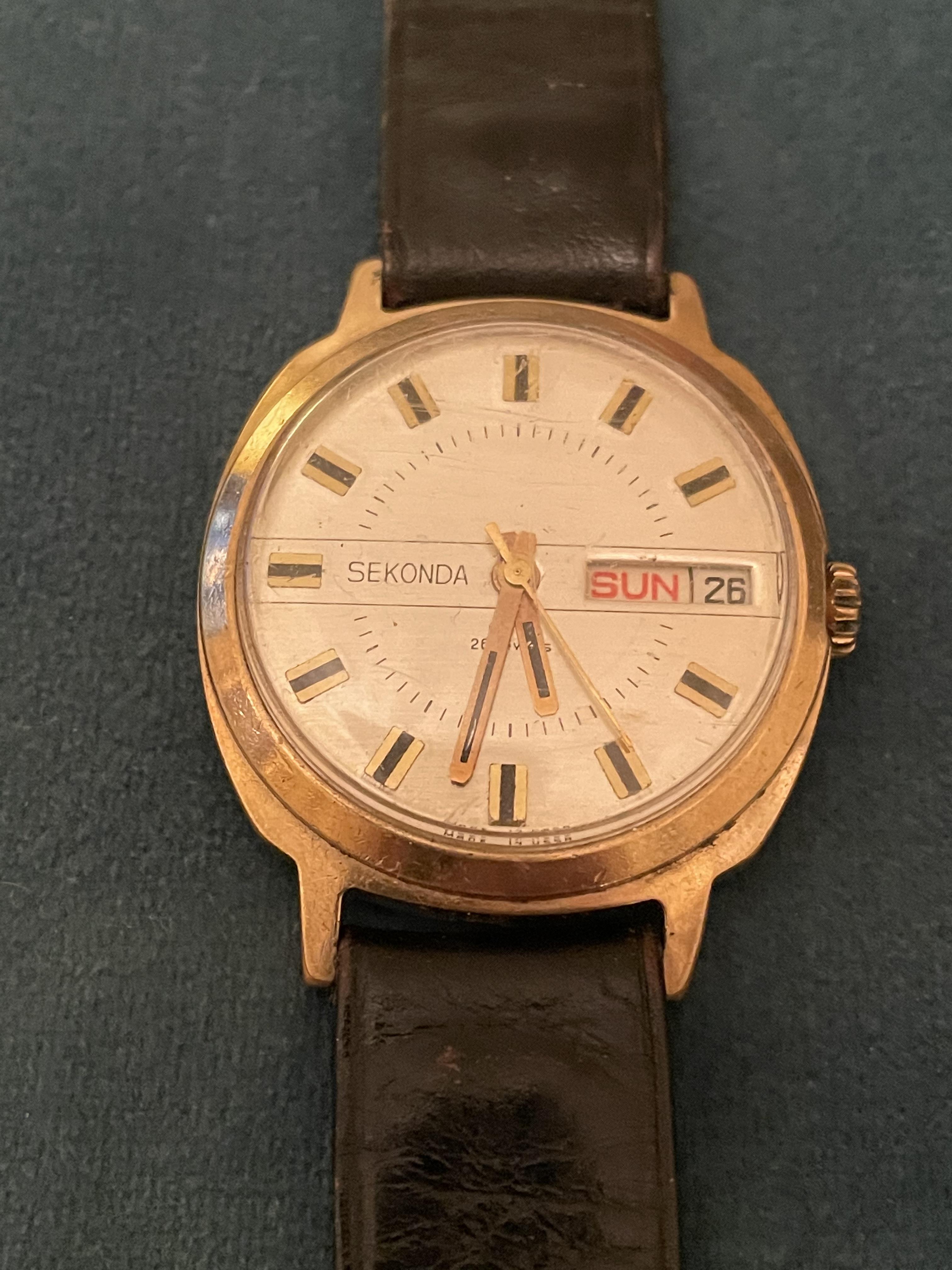 VINTAGE SEKONDA 26 JEWELS GENTS WRIST WATCH MADE IN USSR