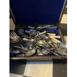 MIXED LOT OF ANTIQUE & VINTAGE PLATED CUTLERY AND TABLEWARE