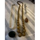 MIXED LOT OF VINTAGE COSTUME JEWELLERY 5 PIECES