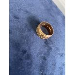 JEWELLERY - 9 CARAT GOLD ENGRAVED WEDDING BAND