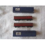 RAILWAY - HORNBY DUBLO 32093 D14 SUBURBAN COACH BRAKE/3RD B.R. &32092 1ST/3RD B.R.