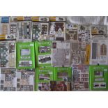 MODEL RAILWAY - METCALFE & SUPERQUICK MODEL BUILDING KITS FOR OO & HO GAUGE