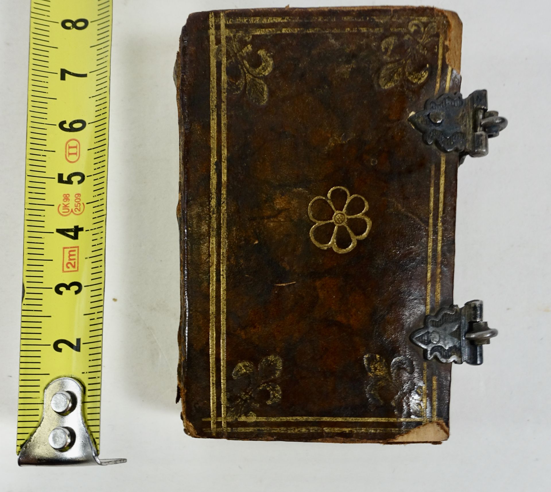 SONGBOOK/MINIATURE BOOK -- GROOT HOORNS, ENKHUYSER, ALKMAERDER en PURMERENDER LIEDE-BOECK, Verciert