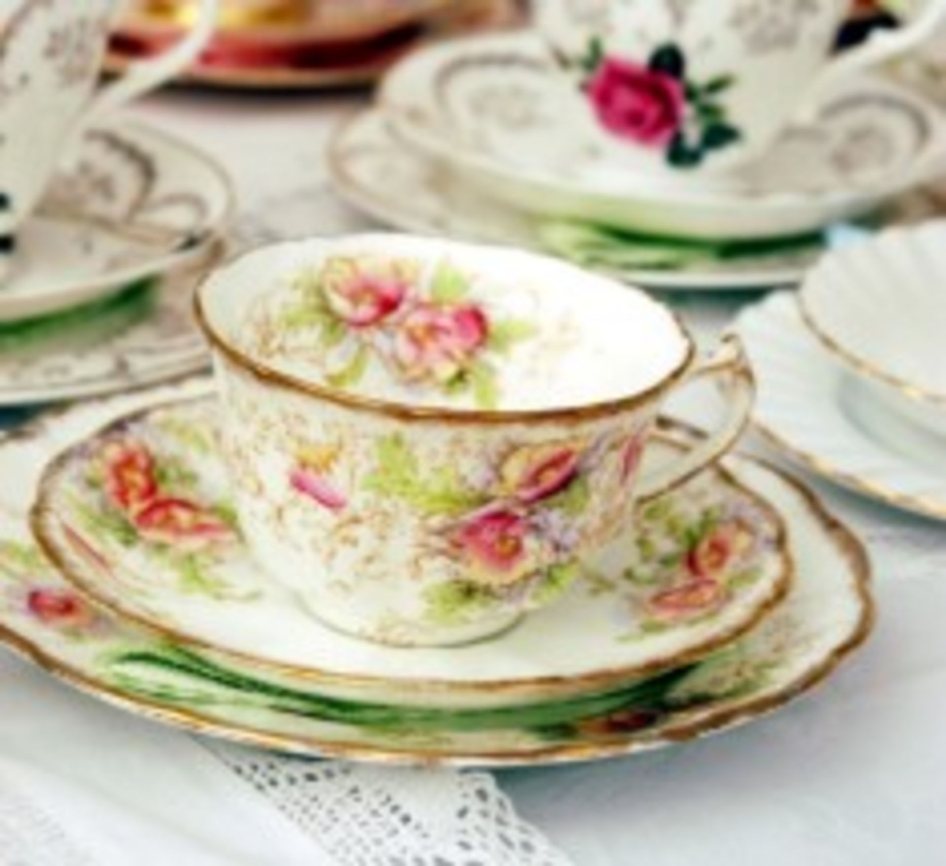Approx. 2,564 items of Duchess English Fine Bone China and vintage crockery - Image 18 of 20