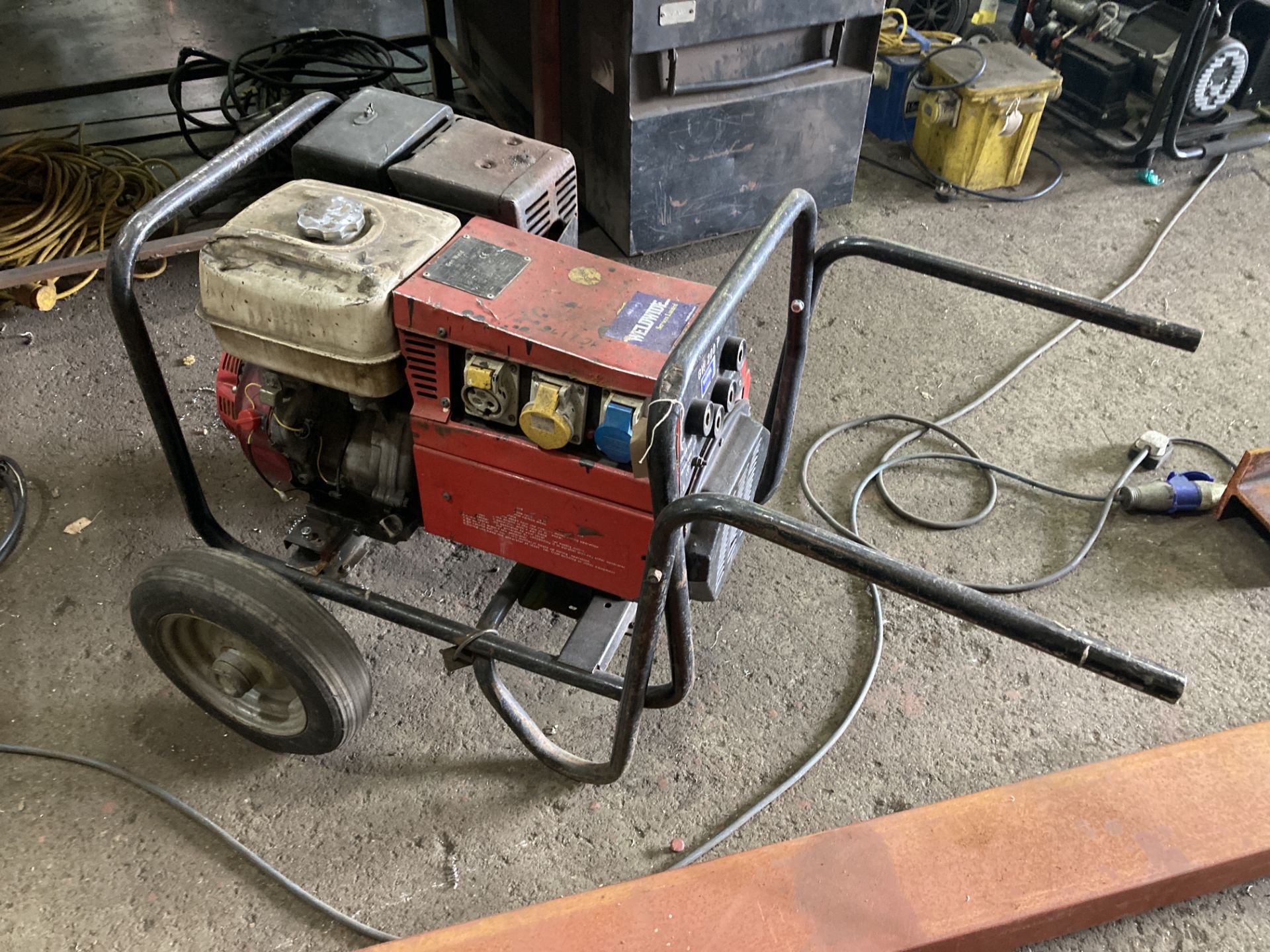 GenWeld GW200P mobile welding set with petrol engine, serial no. 17397 - Image 3 of 4