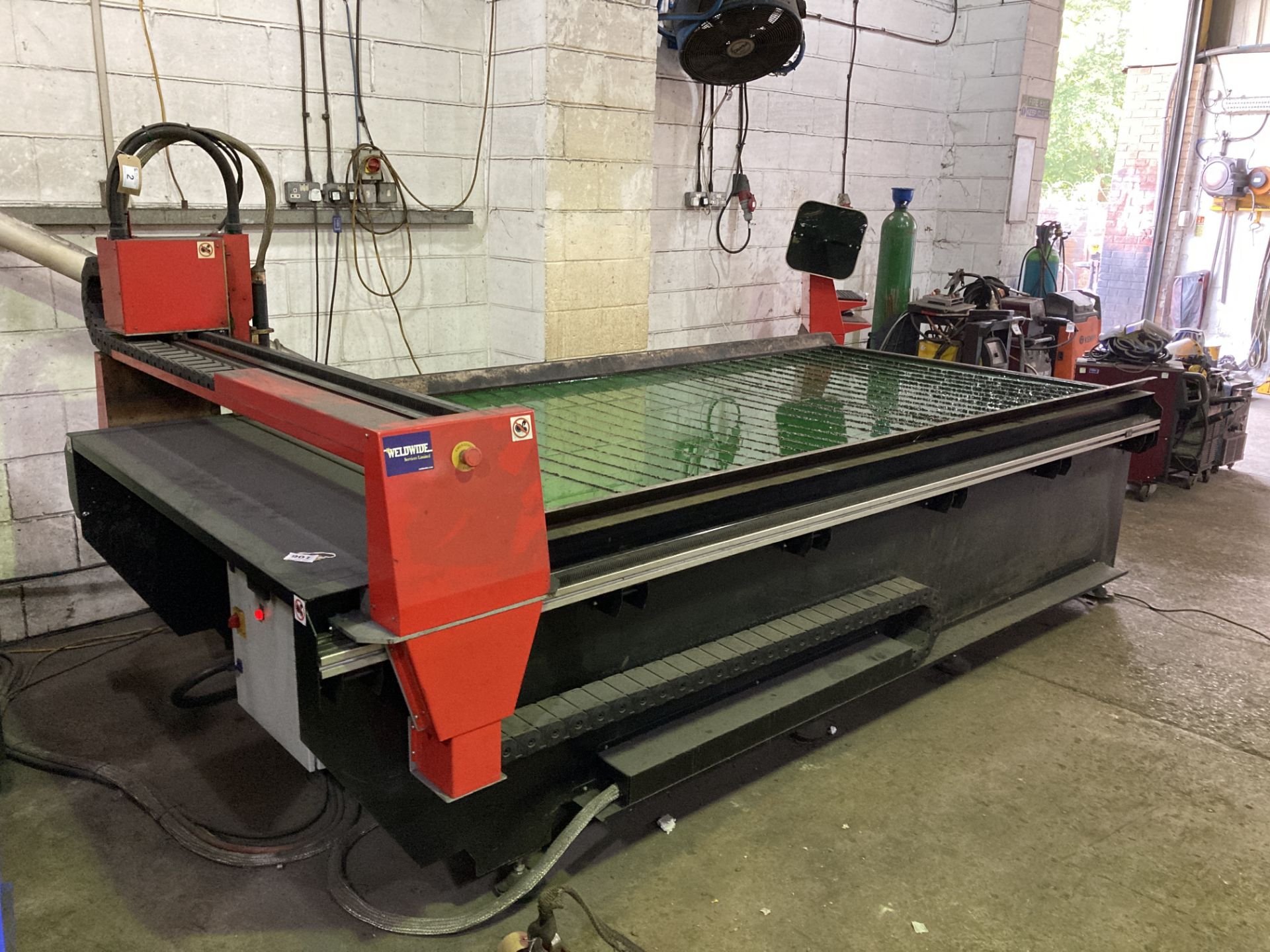 Swift-Cut Automation 3000 XP plasma cutter with 3m table and Hypertherm MaxPro 200 plasma cutting - Image 7 of 10