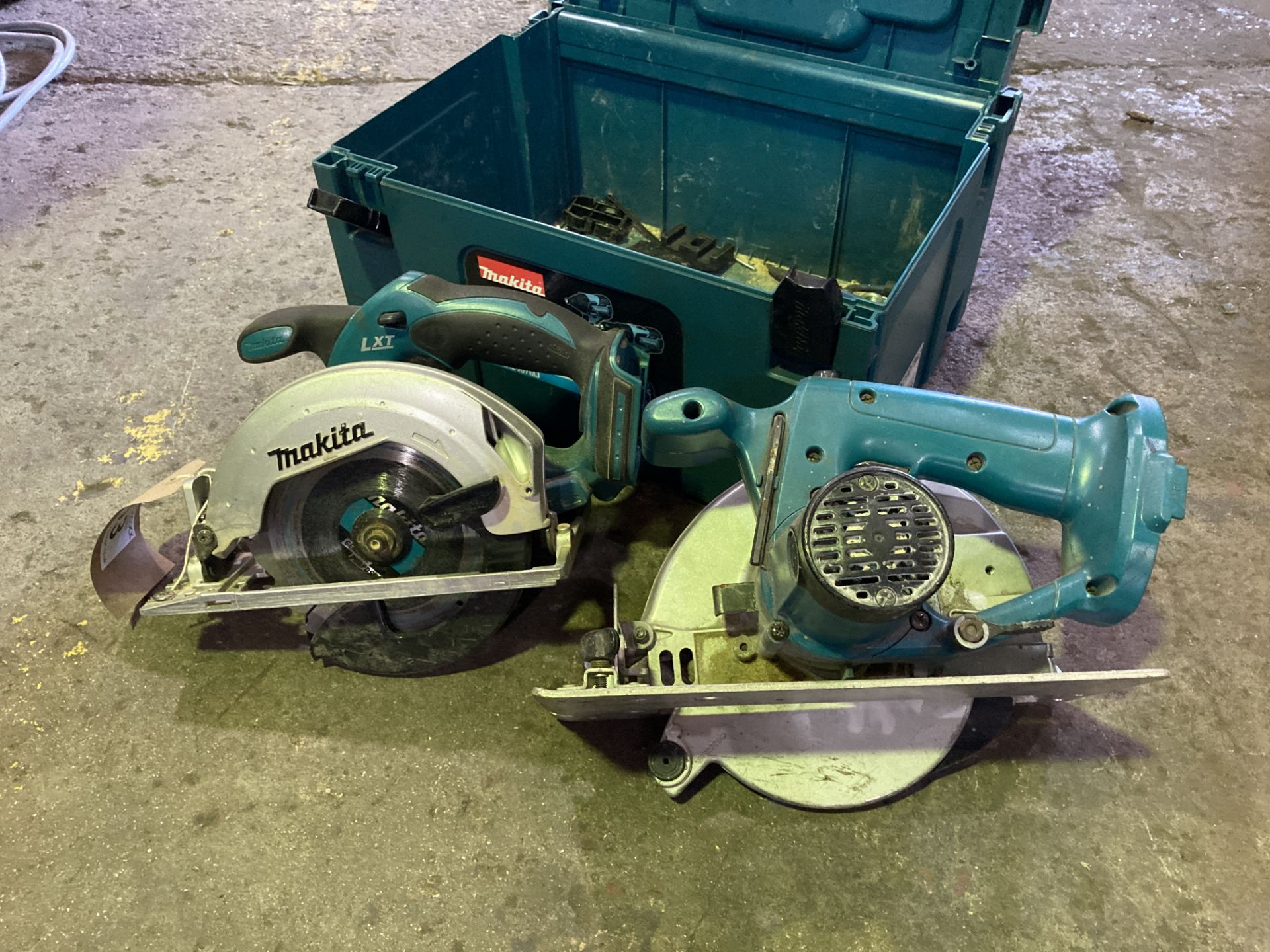 2 Makita cordless handheld circular saws (no batteries or charger) - Image 3 of 5