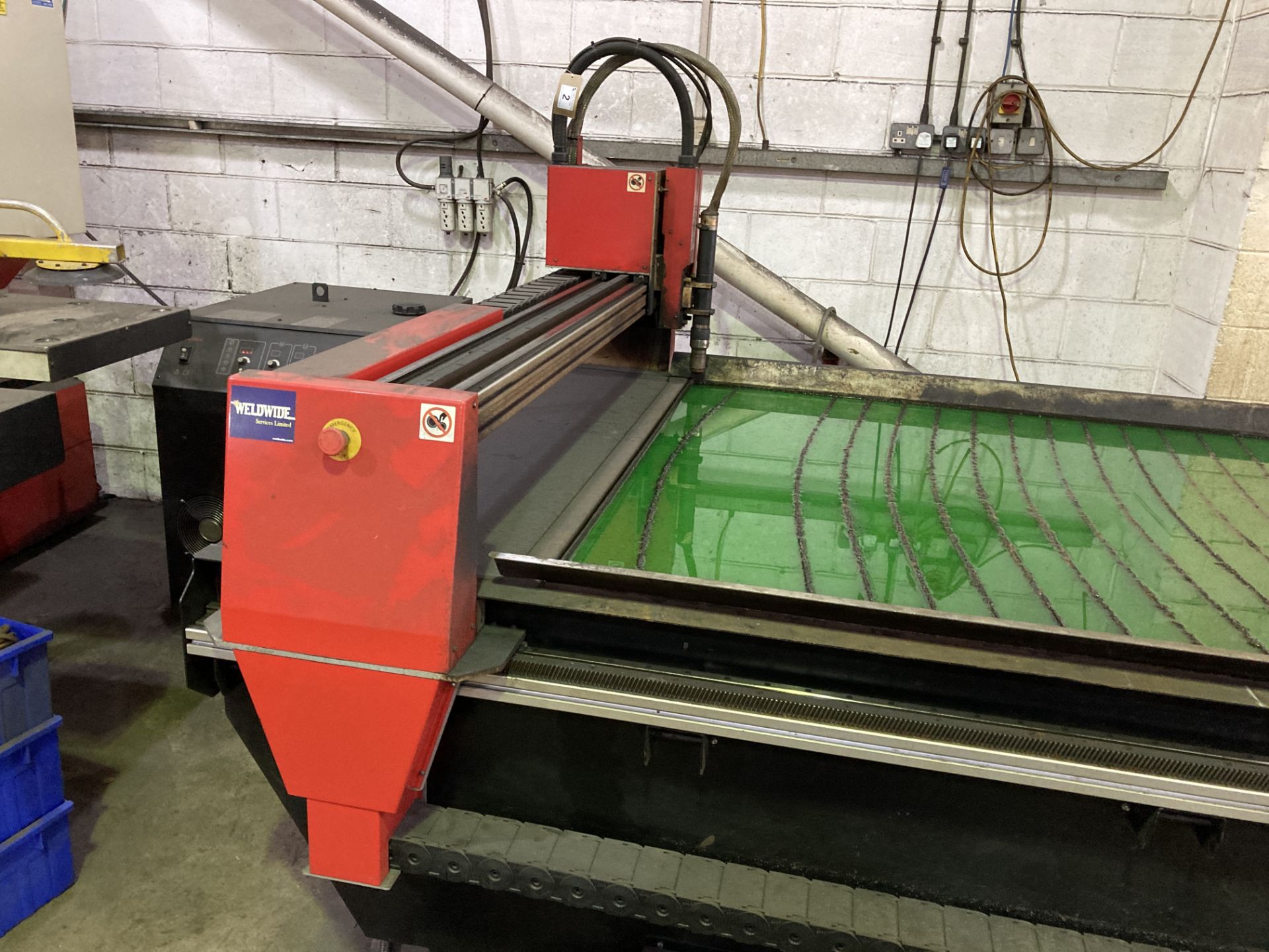 Swift-Cut Automation 3000 XP plasma cutter with 3m table and Hypertherm MaxPro 200 plasma cutting - Image 9 of 10