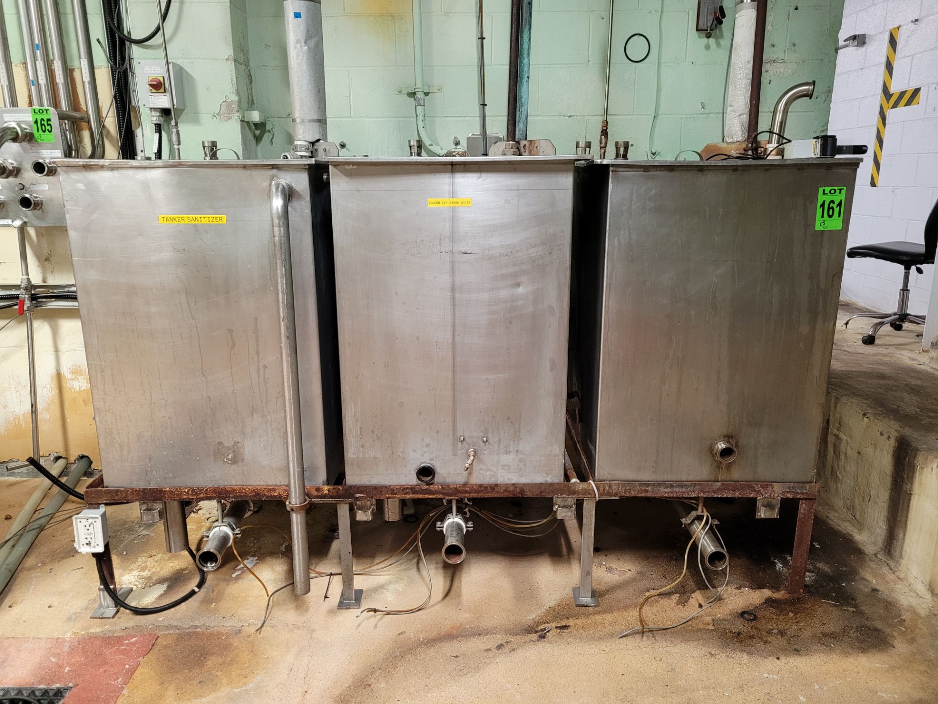 (1) Lot of (3) Stainless rectangular wash tanks, 29" x 29" x 42" Deep