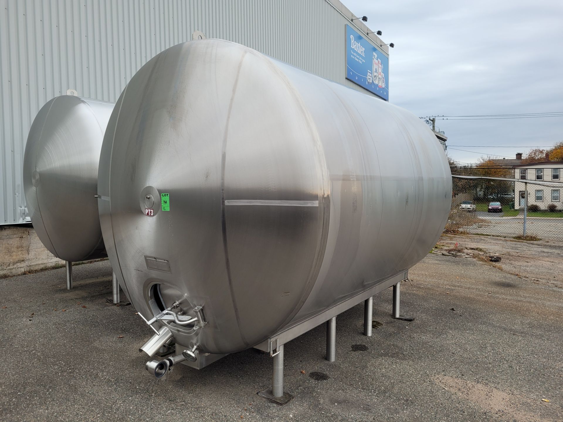 4000 gal A-L STAINLESS horizontal milk storage tank w/ double interior spray balls, 8'x13'