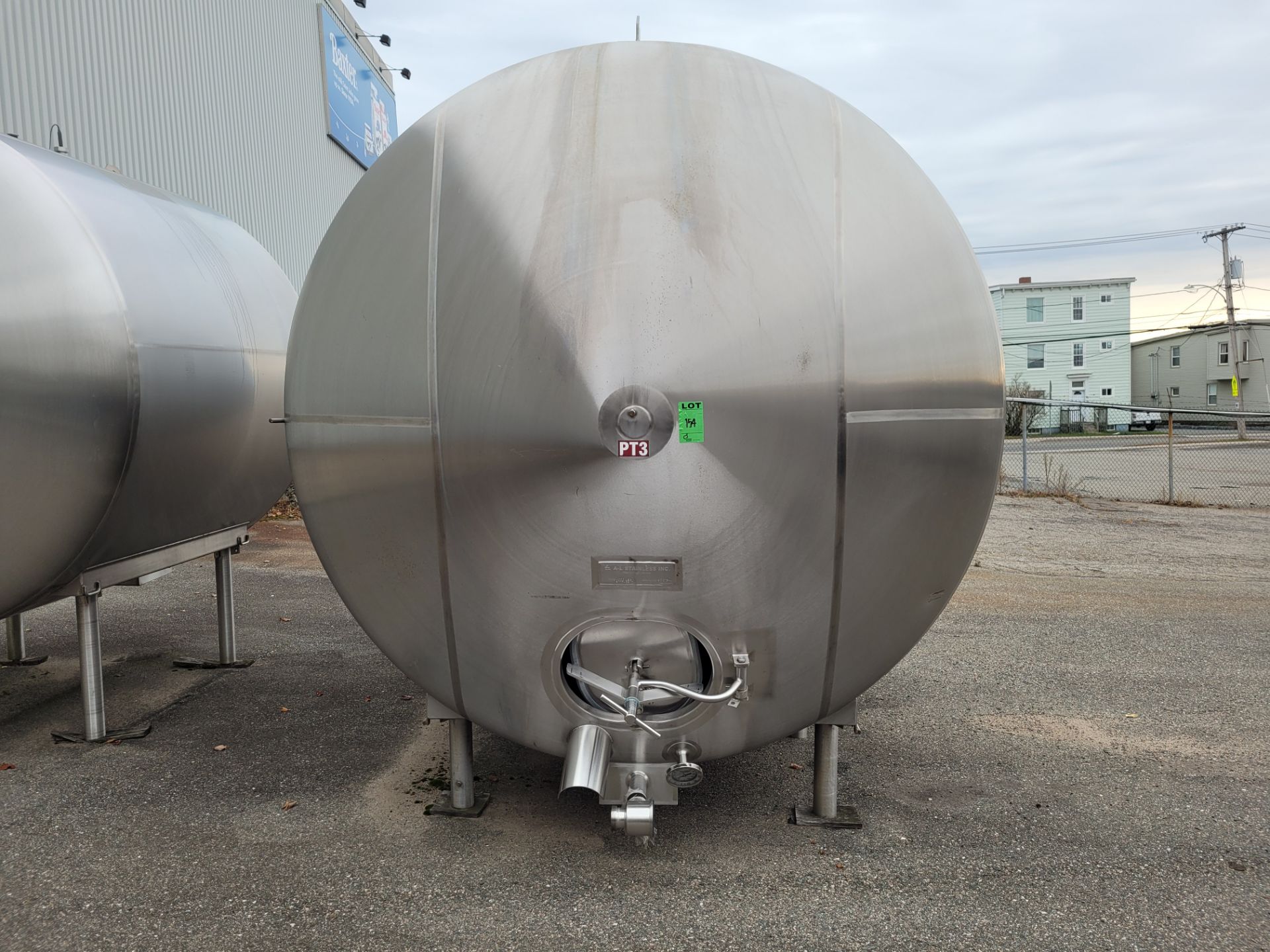 4000 gal A-L STAINLESS horizontal milk storage tank w/ double interior spray balls, 8'x13' - Image 2 of 11