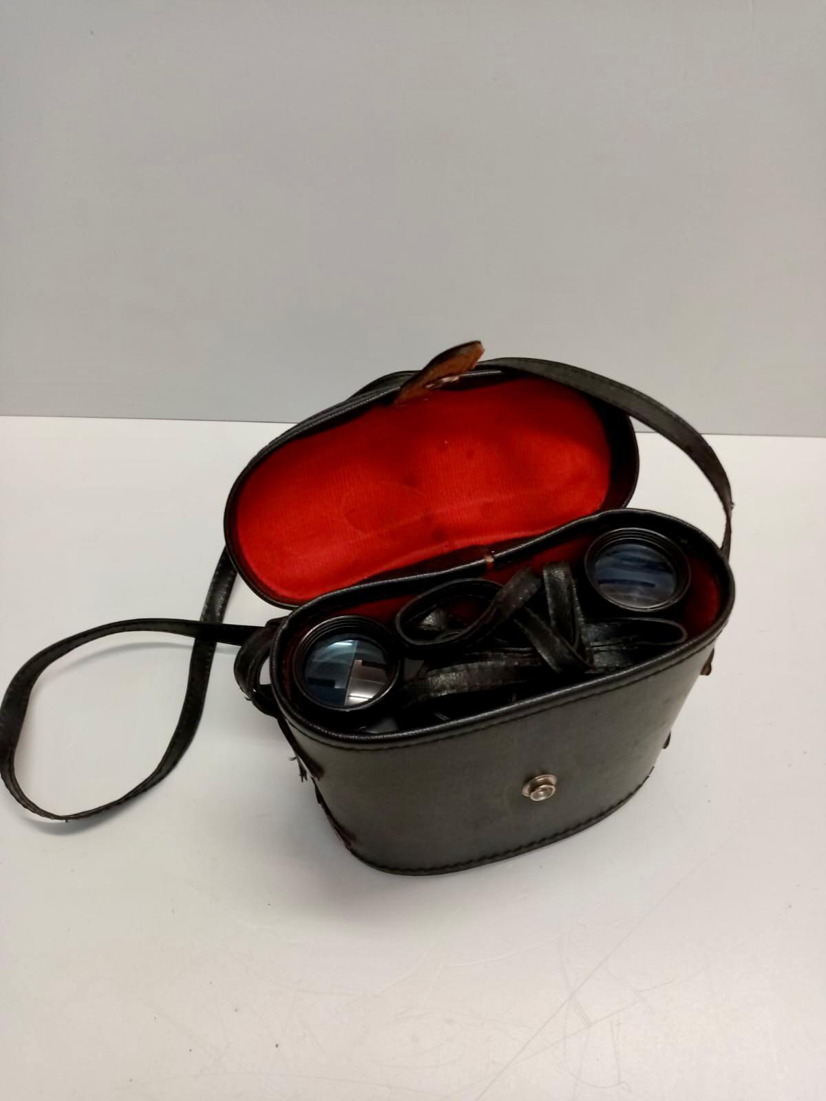 8x30 Prinz Binoculars with Coates Optics in Carrying Case. - Bild 2 aus 7