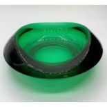 Green moreno glass dish, 17cms diameter
