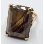 Smokey Quartz Dress Ring in 9ct Gold, 5.7g, Size K.