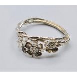 STERLING SILVER FLOWER BRANCH RING. Size M/N