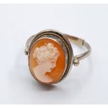 STERLING SILVER CAMEO RING, WEIGHT 3.6G