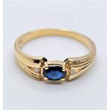 9CT YELLOW GOLD DIAMOND & SAPPHIRE 3 STONE RING, WEIGHT 1.9G. Size N