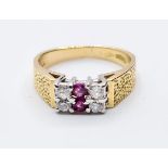 18CT 6 STONE DIAMOND & RUBY RING, WEIGHT 4.8G